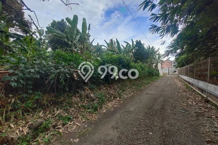 Tanah Kosong Dijual di Tangerang Selatan dengan Area 4335m2 Tanah Kosong Dijual di Tangerang Selatan dengan Area 4335m2