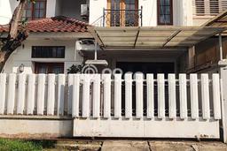 Rumah Mewah LB 160m2 Siap Huni Desain Elegan di Pondok Indah, Jakarta Selatan Rumah Mewah LB 160m2 Siap Huni Desain Elegan di Pondok Indah, Jakarta Selatan