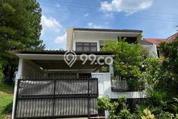Rumah Elit Modern Tanpa Renovasi di Lebak Bulus Jakarta Selatan Rumah Elit Modern Tanpa Renovasi di Lebak Bulus Jakarta Selatan