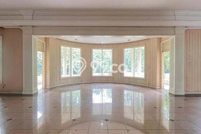 Rumah Mewah Dijual LT 3940m2 di Cinere, Depok Rumah Mewah Dijual LT 3940m2 di Cinere, Depok