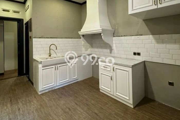 Siap Huni Hunian Elit 4 Kamar di Cinere Dekat ke Mana Pun Siap Huni Hunian Elit 4 Kamar di Cinere Dekat ke Mana Pun