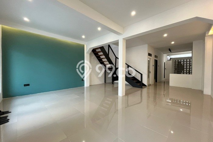 For Sale Rumah 3 Kamar Lokasi Strategis Nyaman dan Strategis di Cinere For Sale Rumah 3 Kamar Lokasi Strategis Nyaman dan Strategis di Cinere