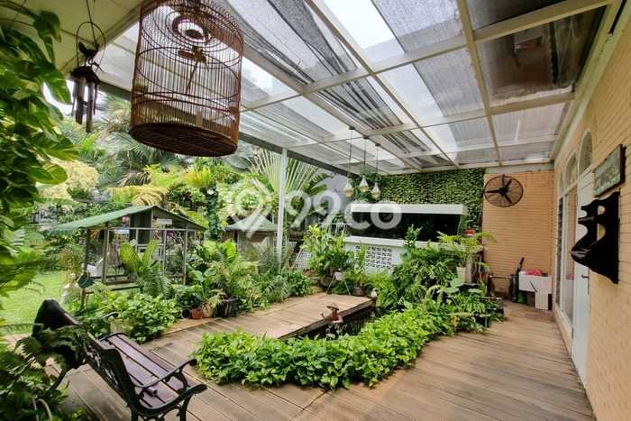 Siap Huni Hunian Elit 5 Kamar di Menteng Dekat ke Mana Saja Siap Huni Hunian Elit 5 Kamar di Menteng Dekat ke Mana Saja