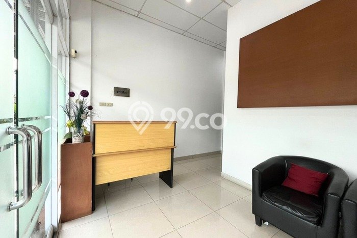 Ruko Dijual di Prime Area Jakarta Selatan Luas 294m2 Ruko Dijual di Prime Area Jakarta Selatan Luas 294m2