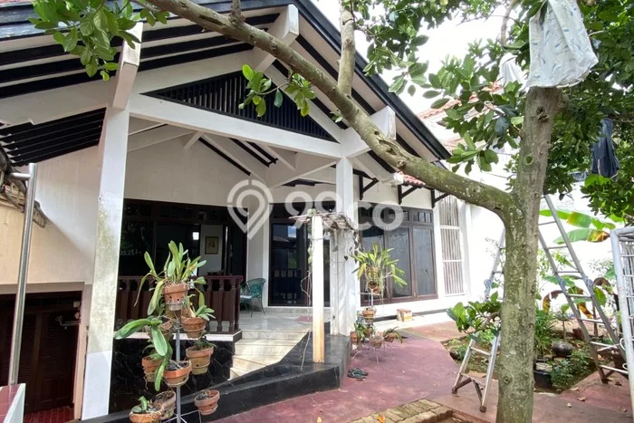 Rumah Mewah Dijual LT 412m2 di Cinere, Depok Rumah Mewah Dijual LT 412m2 di Cinere, Depok