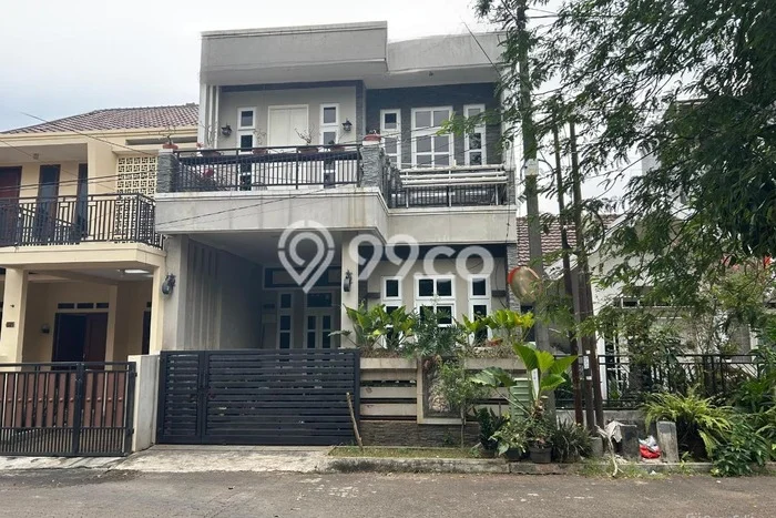 Hunian Cantik Minimalis Lb 200m2 di Cinere, Depok Hunian Cantik Minimalis Lb 200m2 di Cinere, Depok