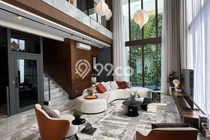Jual Rumah Luas Elegan Dengan View Eksklusif di Gading Serpong, Tangerang Jual Rumah Luas Elegan Dengan View Eksklusif di Gading Serpong, Tangerang