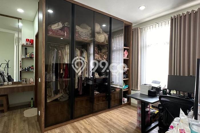 Dijual Hunian Mewah dengan Fasilitas Sekitar Lengkap di Serpong, Tangerang Selatan Dijual Hunian Mewah dengan Fasilitas Sekitar Lengkap di Serpong, Tangerang Selatan