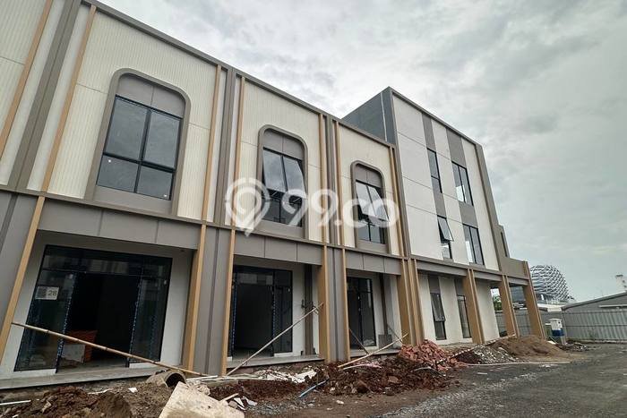 Untuk Dijual! Ruko di Gading Serpong Tangerang LT 45m2 / LB 90m2 Kawasan Strategis Untuk Dijual! Ruko di Gading Serpong Tangerang LT 45m2 / LB 90m2 Kawasan Strategis