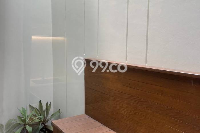 For Sale Rumah 4 Kamar Lokasi Ideal Bagus dan Strategis di Tangerang For Sale Rumah 4 Kamar Lokasi Ideal Bagus dan Strategis di Tangerang