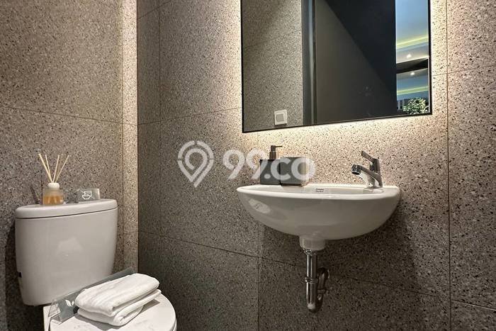 Rumah Modern 4 KT di Gading Serpong Tangerang Semi Furnished Rumah Modern 4 KT di Gading Serpong Tangerang Semi Furnished