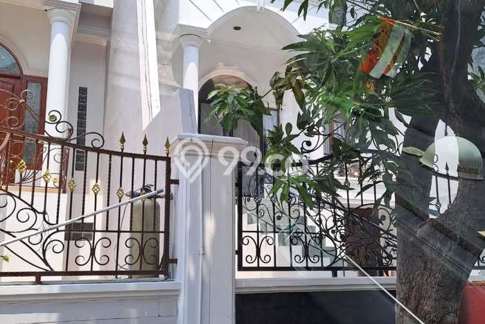 Rumah Elit Modern Siap Huni di Kapuk Jakarta Utara Rumah Elit Modern Siap Huni di Kapuk Jakarta Utara