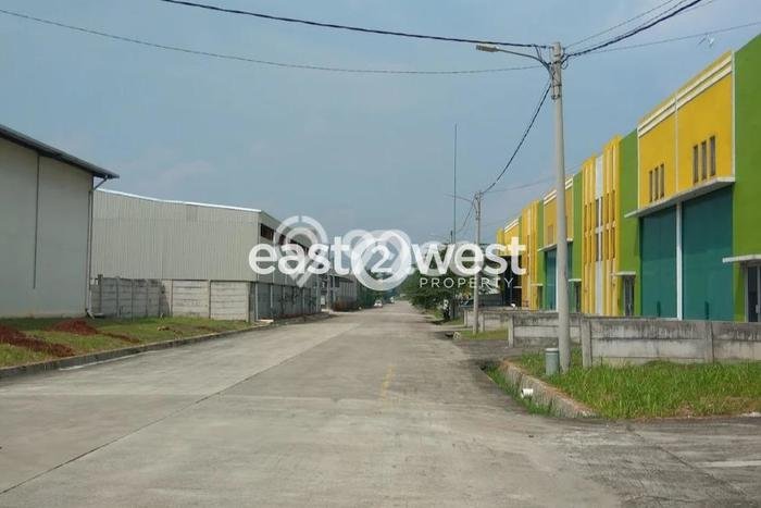 Unit Gudang Dijual di Gunung Sindur Bogor Luas Tanah 300m2, Luas Bangunan 252m2 Unit Gudang Dijual di Gunung Sindur Bogor Luas Tanah 300m2, Luas Bangunan 252m2