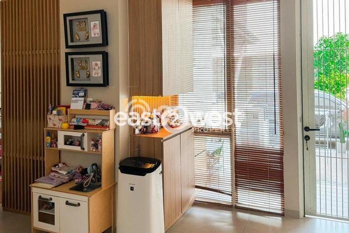 Rumah Minimalis 4 KT di Suvarna Sutera Tangerang Semi Furnished Rumah Minimalis 4 KT di Suvarna Sutera Tangerang Semi Furnished