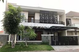 For Sale! Premium House LT 345m2 Desain Modern di Surabaya Kota For Sale! Premium House LT 345m2 Desain Modern di Surabaya Kota