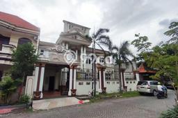 Hunian Luxury Best Location di Surabaya, Jawa Timur Hunian Luxury Best Location di Surabaya, Jawa Timur