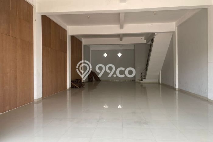 FOR RENT! Ruko di Surabaya Kota Cocok untuk Bisnis 187m2 FOR RENT! Ruko di Surabaya Kota Cocok untuk Bisnis 187m2