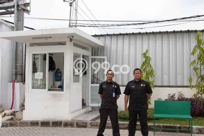 Ruko Disewa di Jakarta Utara dengan LB 210m2 Area Komersial Ramai Ruko Disewa di Jakarta Utara dengan LB 210m2 Area Komersial Ramai