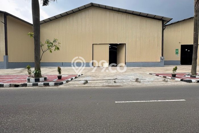 FOR RENT! Gudang di Arjuna Utara Cocok untuk Bisnis 1625m2 FOR RENT! Gudang di Arjuna Utara Cocok untuk Bisnis 1625m2
