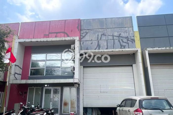 AREA KOMERSIAL! Gudang di Parung Panjang, Luas 480m², Posisi Premium AREA KOMERSIAL! Gudang di Parung Panjang, Luas 480m², Posisi Premium
