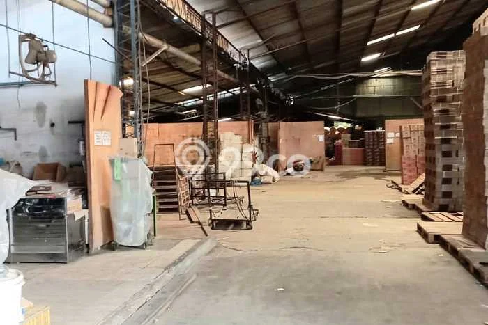 Gudang Disewakan di Area Ramai Pinang, Tangerang Gudang Disewakan di Area Ramai Pinang, Tangerang