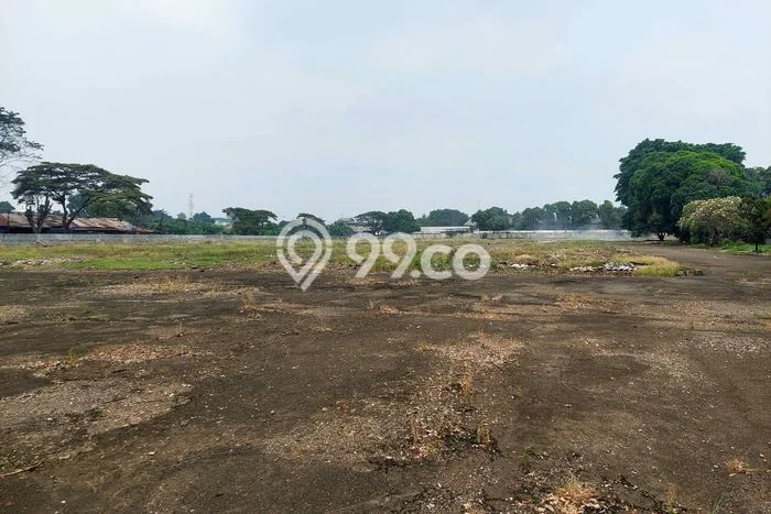 Tanah Dijual Lokasi Jati Uwung, Tangerang dengan Luas Tanah 37355m2 dan Status - Tanah Dijual Lokasi Jati Uwung, Tangerang dengan Luas Tanah 37355m2 dan Status -