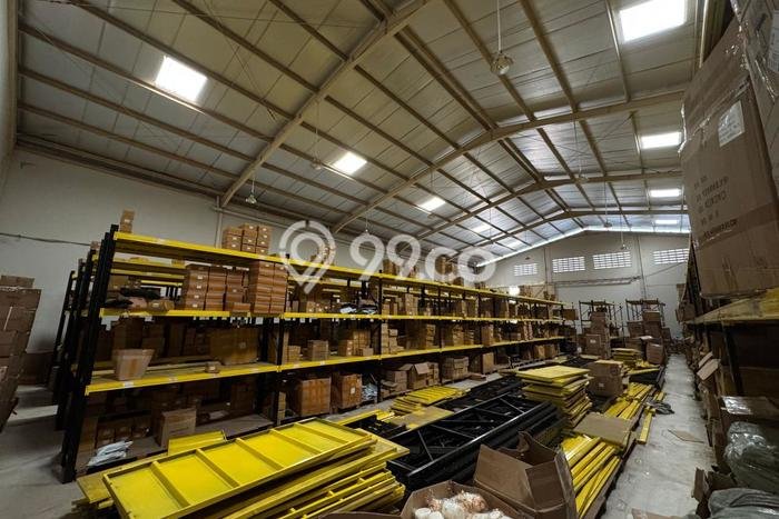 Gudang disewakan lokasi strategis Pinang Tangerang 670m2 Gudang disewakan lokasi strategis Pinang Tangerang 670m2