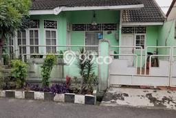 Rumah Area Nyaman di Pamulang, Tangerang Selatan, Luas 200m² Bangunan 100m² Rumah Area Nyaman di Pamulang, Tangerang Selatan, Luas 200m² Bangunan 100m²