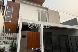 Ready to Use! Luxury House LT 120m2 Desain Modern di Bintaro Ready to Use! Luxury House LT 120m2 Desain Modern di Bintaro