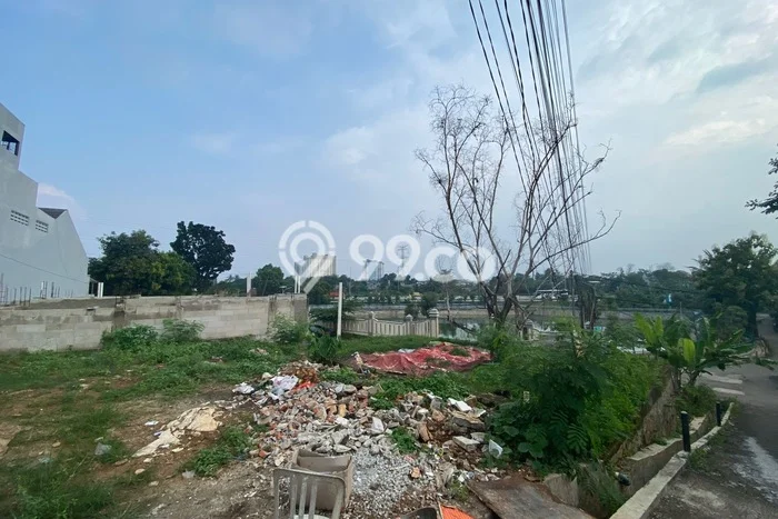 Lahan Dijual Lokasi Strategis di Tangerang Selatan dengan Luas 111m2 Lahan Dijual Lokasi Strategis di Tangerang Selatan dengan Luas 111m2