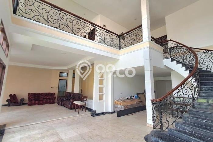 Hunian Elit LB 390m2 Siap Huni Desain Elegan di Banjar Wijaya, Tangerang Hunian Elit LB 390m2 Siap Huni Desain Elegan di Banjar Wijaya, Tangerang