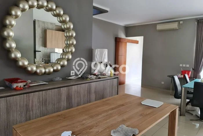Hunian Elit LB 220m2 Siap Pakai Desain Elegan di Cikokol, Tangerang Hunian Elit LB 220m2 Siap Pakai Desain Elegan di Cikokol, Tangerang