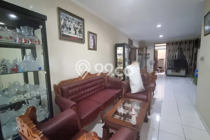 Rumah Modern 4 Kamar LT 180m2 di Modernland Rumah Modern 4 Kamar LT 180m2 di Modernland