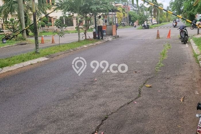 Tanah Dijual Area Strategis di Modernland Tangerang 900m2 Tanah Dijual Area Strategis di Modernland Tangerang 900m2