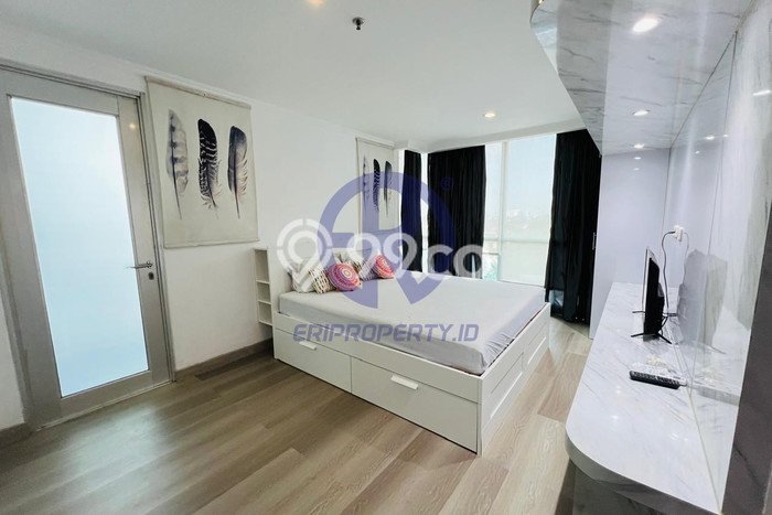 Apartemen Strategis 130m2 di Kemang Jakarta Selatan 3 KT Apartemen Strategis 130m2 di Kemang Jakarta Selatan 3 KT