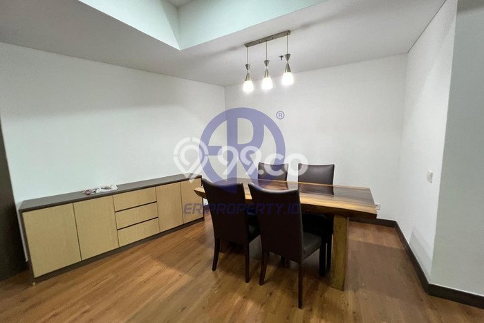 Apartemen Disewakan Murah 3 KT / 2 KM di Kemang, Jakarta Selatan Apartemen Disewakan Murah 3 KT / 2 KM di Kemang, Jakarta Selatan