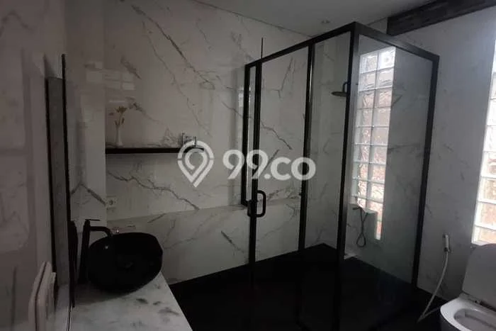 Rumah Elit Modern Tanpa Renovasi di Turangga Bandung Rumah Elit Modern Tanpa Renovasi di Turangga Bandung
