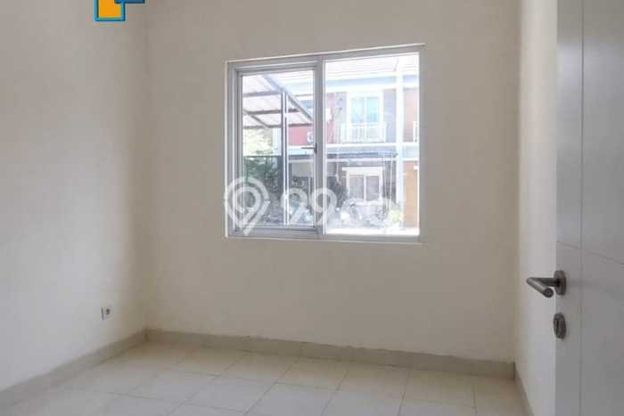 For Sale Rumah 2 Kamar Lokasi Ideal Nyaman dan Strategis di BSD For Sale Rumah 2 Kamar Lokasi Ideal Nyaman dan Strategis di BSD