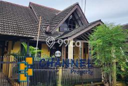Rumah Modern 2 KT di Villa Melati Mas Tangerang Selatan Unfurnished Rumah Modern 2 KT di Villa Melati Mas Tangerang Selatan Unfurnished