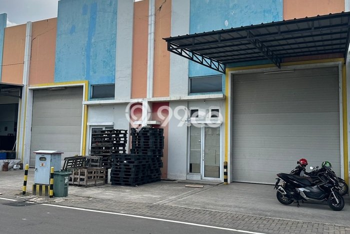 Area Strategis! Disewakan Gudang Lokasi Cakung, Jakarta Timur Cocok untuk Bisnis Area Strategis! Disewakan Gudang Lokasi Cakung, Jakarta Timur Cocok untuk Bisnis