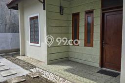 Rumah Minimalis 2 KT LT 157m2 di Taman Kopo Indah Rumah Minimalis 2 KT LT 157m2 di Taman Kopo Indah