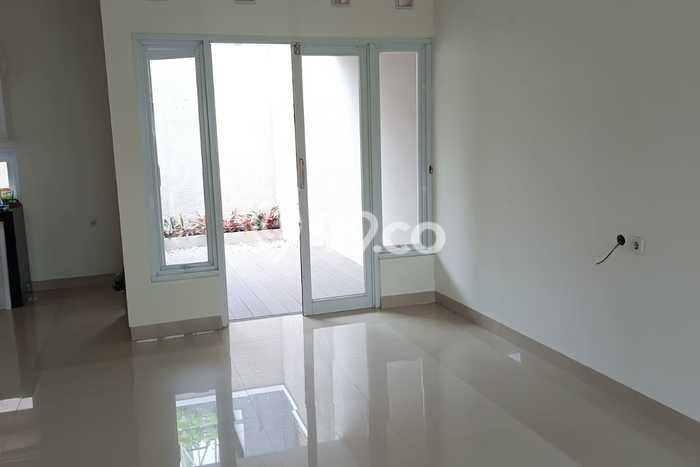 Jual Rumah Bagus Siap Huni LB 100m2 di Arcamanik, Bandung Jual Rumah Bagus Siap Huni LB 100m2 di Arcamanik, Bandung