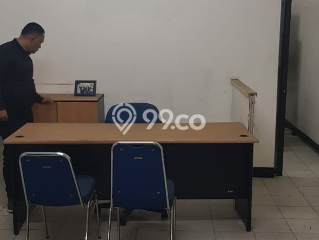 Dijual Ruko Strategis di Terusan Buah Batu, Luas 225m², Jalan Utama, Area Bisnis Dijual Ruko Strategis di Terusan Buah Batu, Luas 225m², Jalan Utama, Area Bisnis