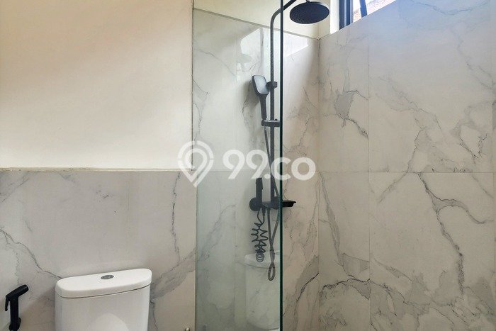 Ready to Use! Premium House LT 100m2 Desain Elegan di Pererenan Ready to Use! Premium House LT 100m2 Desain Elegan di Pererenan