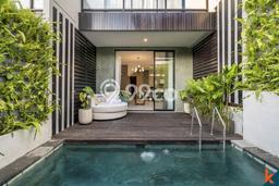 Rumah 2 Kamar Tidur Konsep Modern di Kawasan Elite Canggu, Badung Rumah 2 Kamar Tidur Konsep Modern di Kawasan Elite Canggu, Badung