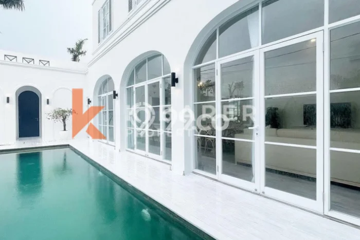 Sewa Rumah Strategis di Canggu LT 200m2 / LB 200m2 Kondisi Bagus Sewa Rumah Strategis di Canggu LT 200m2 / LB 200m2 Kondisi Bagus