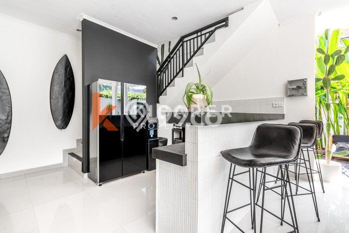 KESEMPATAN TERBAIK! Rumah area , 4 KM, Ready, LT 250m2m² Bangunan 180m2m² KESEMPATAN TERBAIK! Rumah area , 4 KM, Ready, LT 250m2m² Bangunan 180m2m²