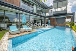 Rumah Elit LB 1060m2 Siap Pakai Desain Elegan di Umalas, Badung Rumah Elit LB 1060m2 Siap Pakai Desain Elegan di Umalas, Badung