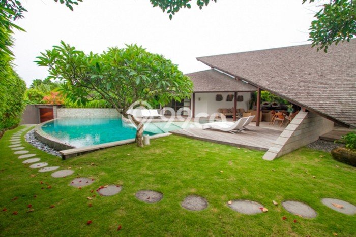 For Sale! Luxury House LT 608m2 Desain Modern di Seminyak For Sale! Luxury House LT 608m2 Desain Modern di Seminyak