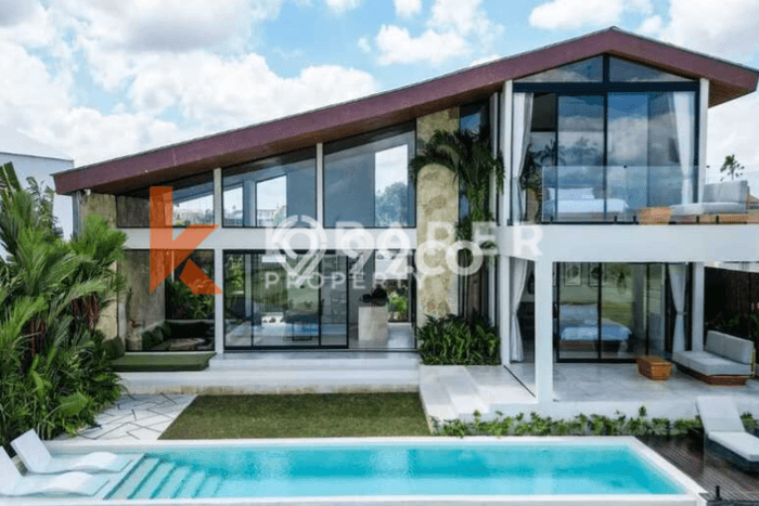 Disewakan Rumah Strategis di Canggu LT 300m2 / LB 500m2 Kondisi Bagus Disewakan Rumah Strategis di Canggu LT 300m2 / LB 500m2 Kondisi Bagus